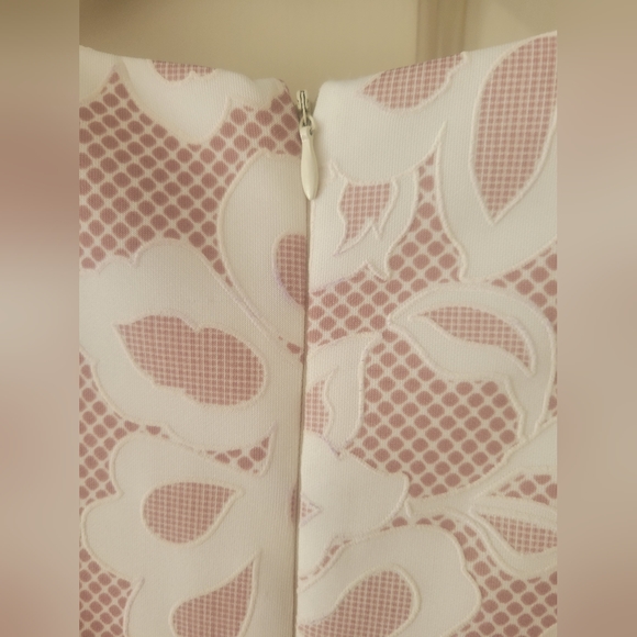 Kate and Lily, Keyhole Neck,Lace Textered, Fitted Dress, sz 10 - Picture 3 of 9